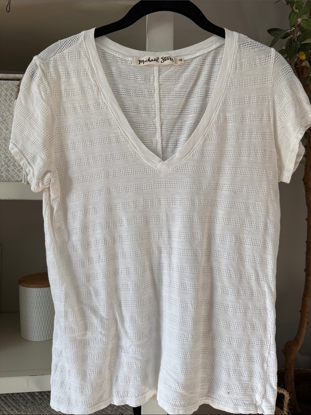 Michael Stars White V-Neck Textured Short Sleeve Tee